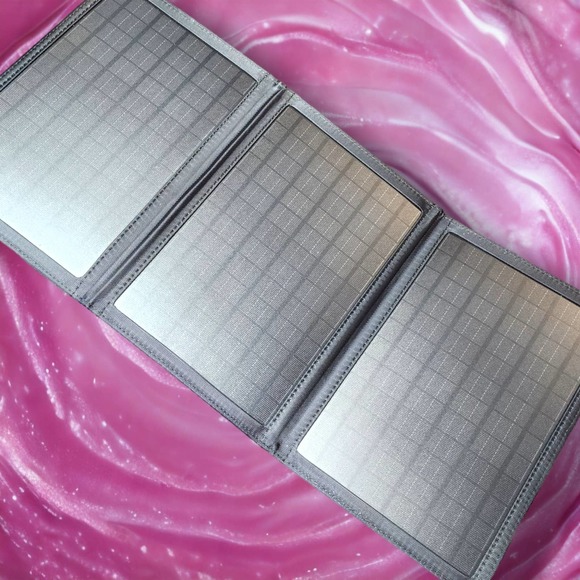 Renogy - E.FLEX 21 Portable Solar Panel - Black - Picture 7 of 9